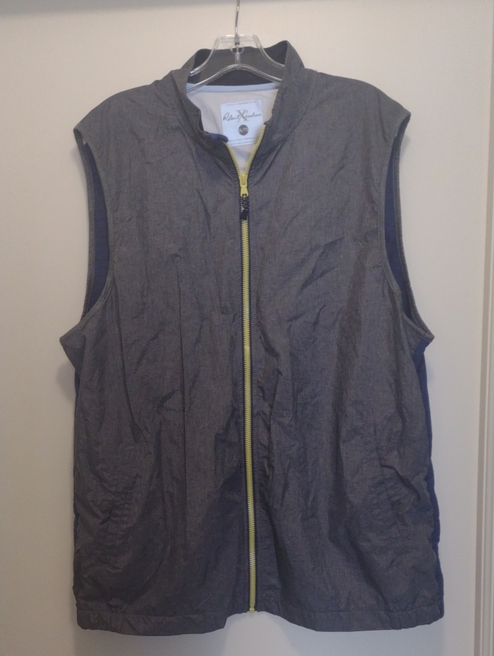 Robert Graham Gray Zip-Up Vest (J801)